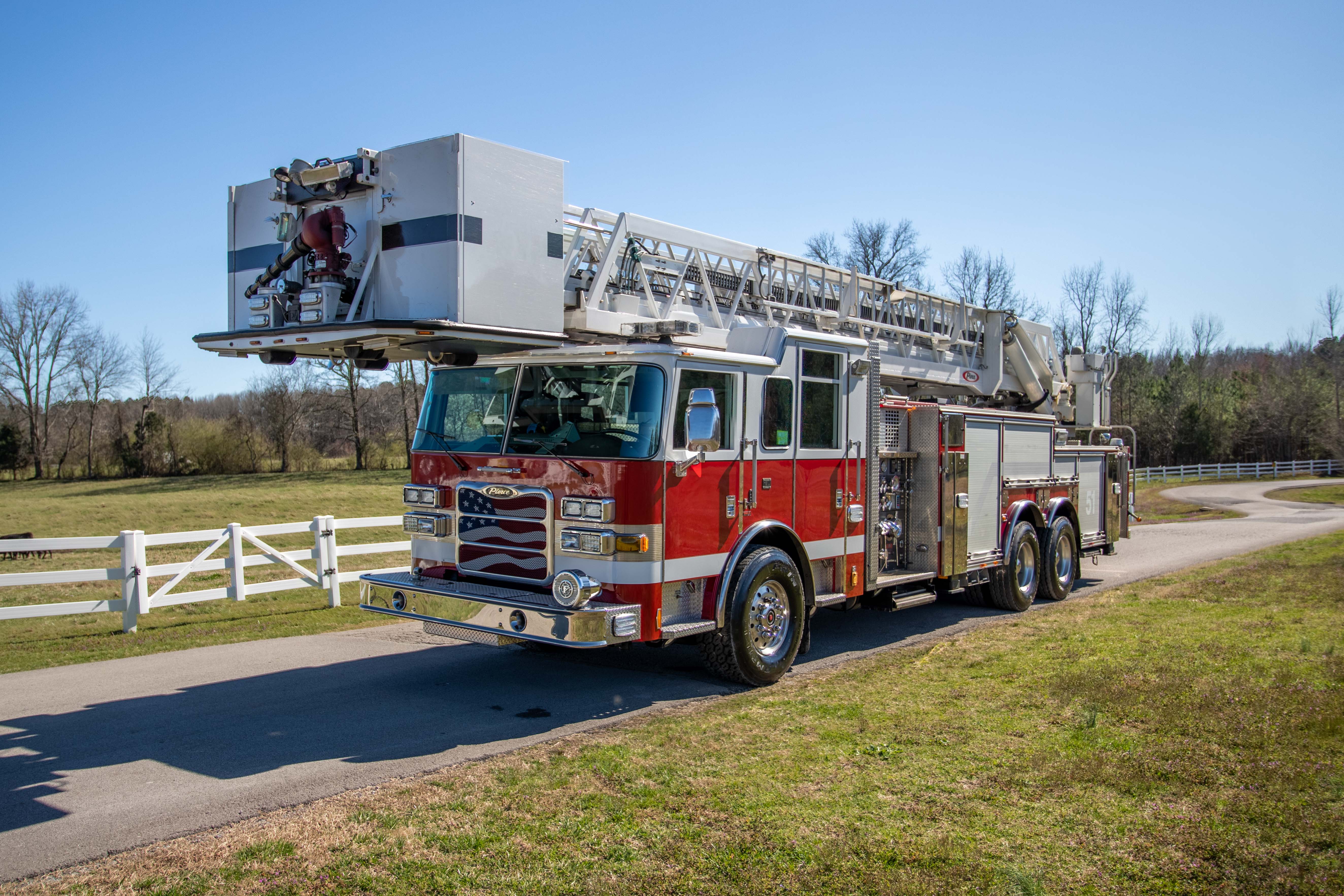 2011 Pierce Arrow XT 100' Platform Used Truck Details